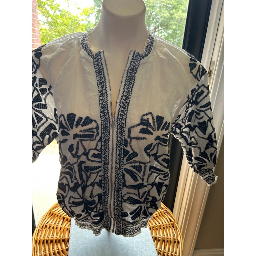 Jacket White Navy Blue Embroidered Linen Blend Zip Up Bomber Chico's Size 0 Sm